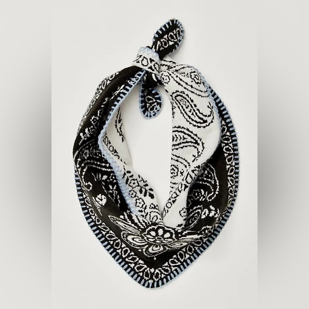 Free People Carmen Knitted Triangle Bandana